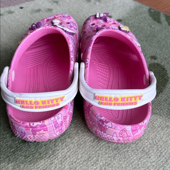 Crocs Classic Hello Kitty Clog Pink size 10 - Picture 5 of 7